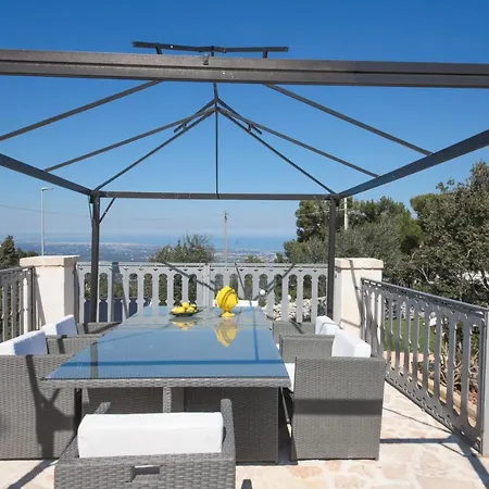 Trulli&dimore - Grotta Panoramica Tatil Evi Selva Di Fasano